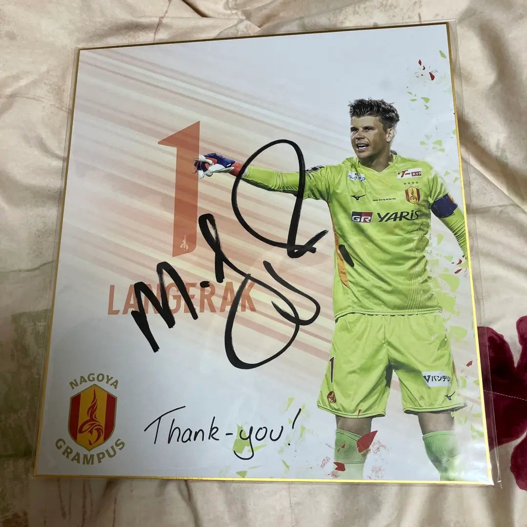 Nagoya Grampus Shakobakuro Langelac player, autographed colored paper + bonus included