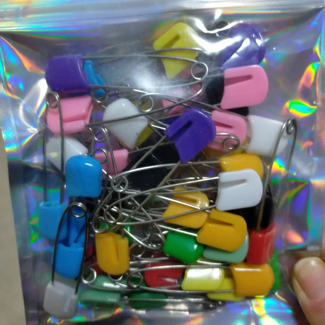 ⭐️ 50 Safety Pins Pack Assorted Color Diapers Pin Plastic Head