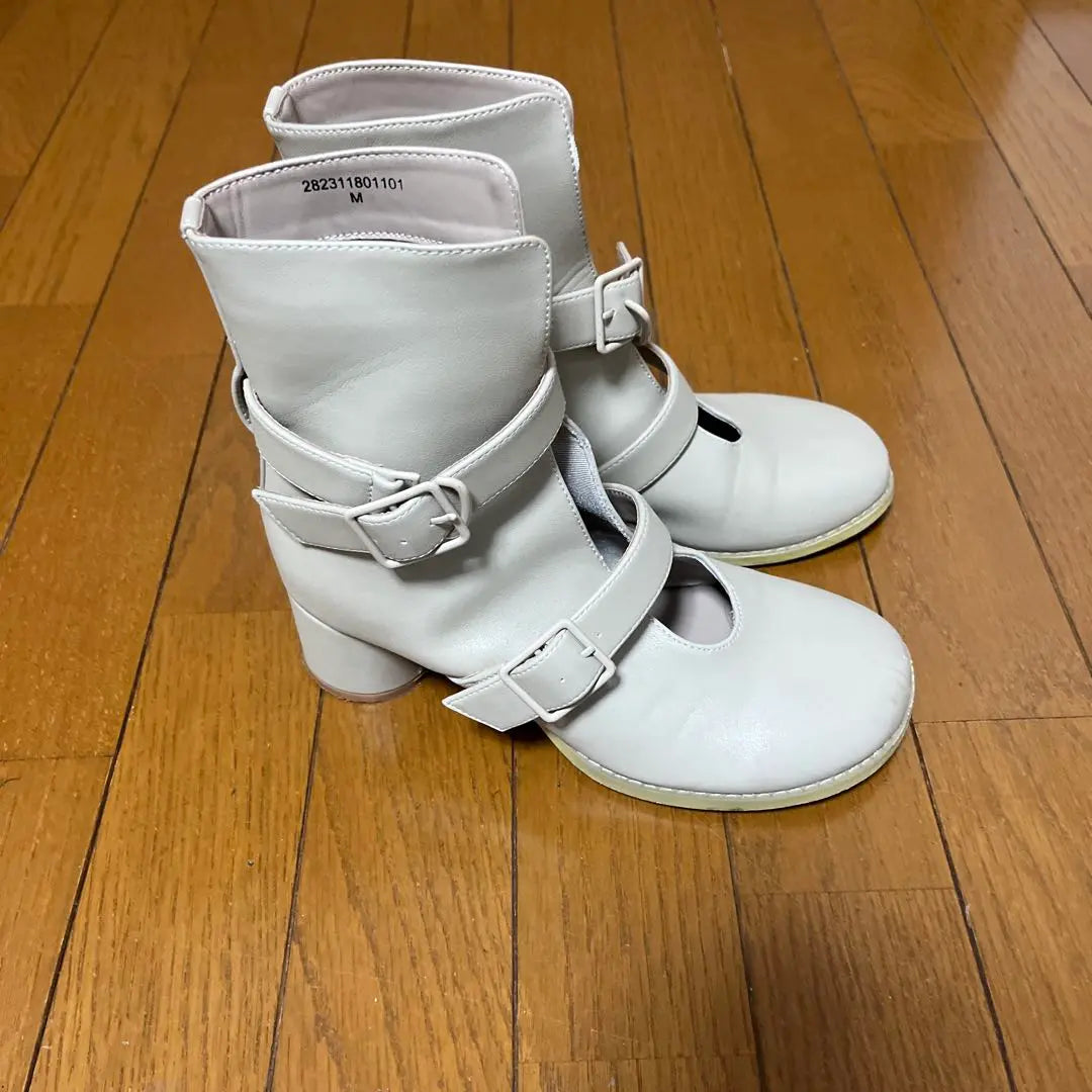 merry jenny double belt boots beige