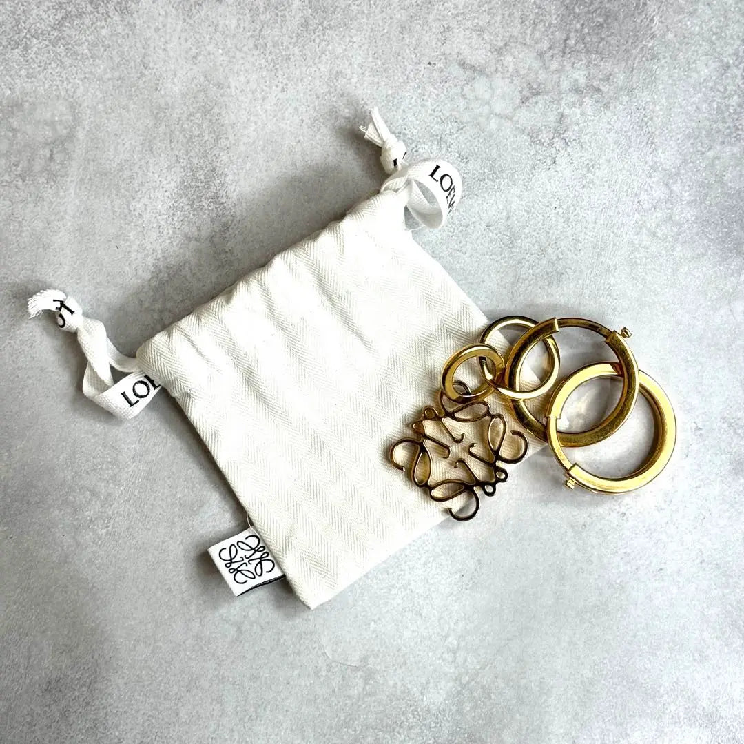 LOEWE Anagram Key Ring & Metallic Ring Set Gold