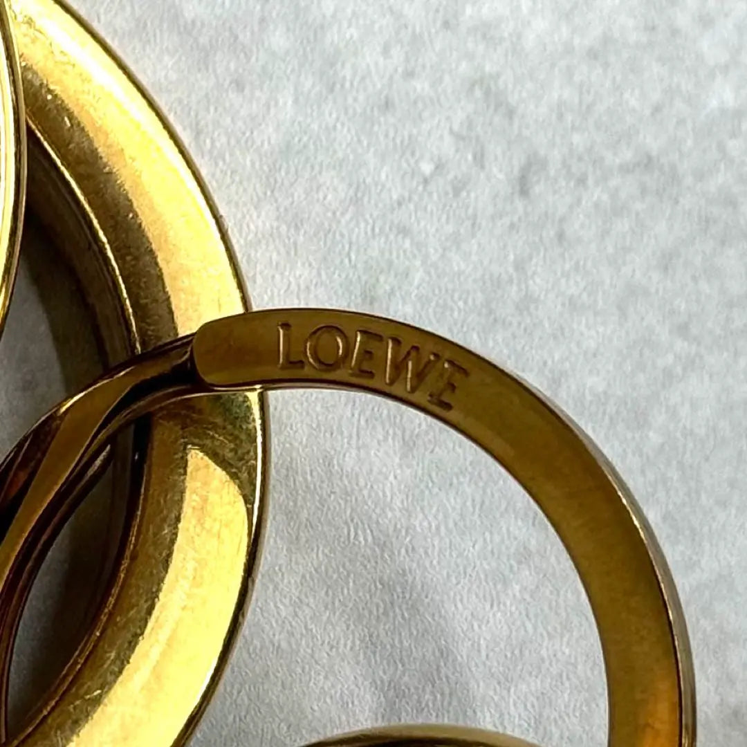 LOEWE Anagram Key Ring & Metallic Ring Set Gold