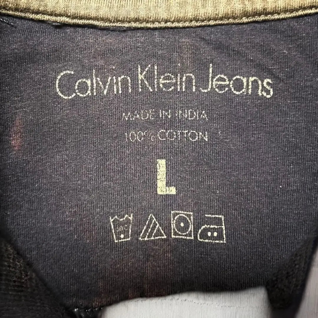 Pantalón Calvin Klein azul marino con media cremallera y parche en el codo para hombre