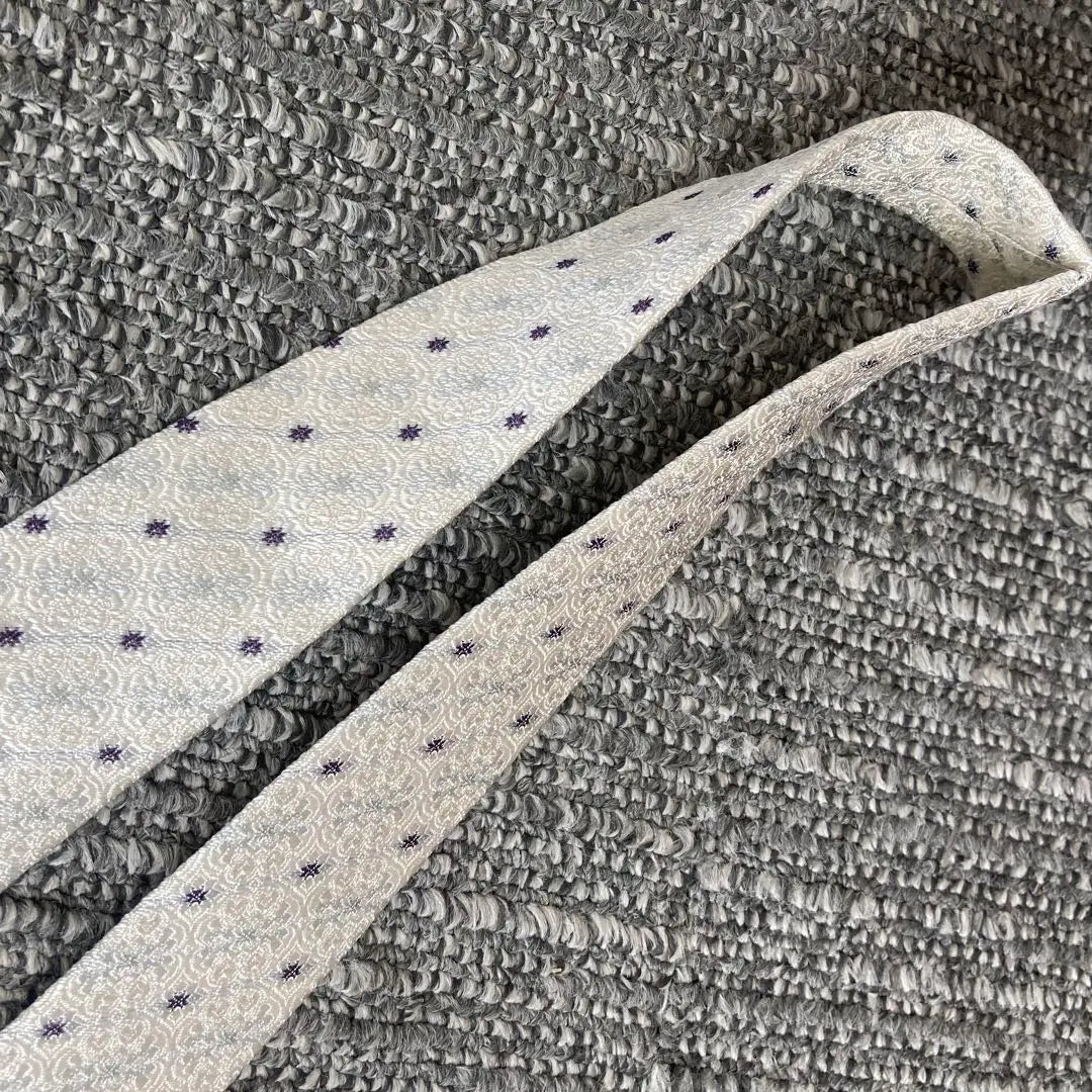 [With translation] Paul Smith dot pattern tie