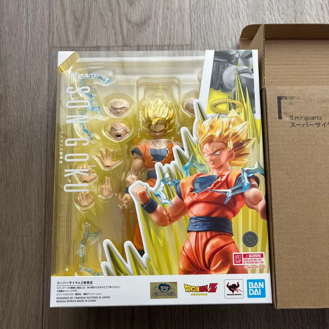 Caja de producto SHFiguarts Super Saiyan 2 Son Goku sin abrir