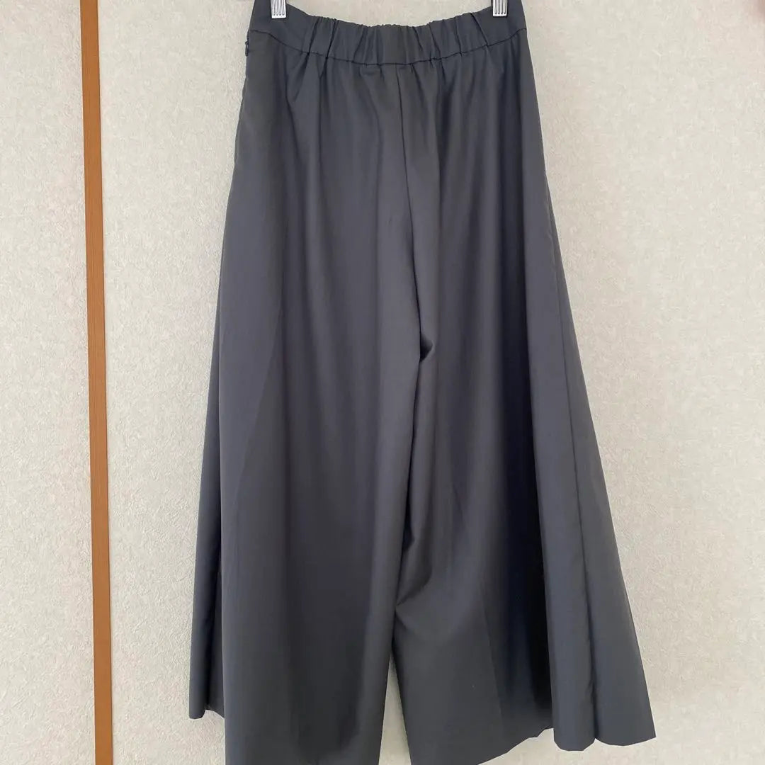 Grey pleated gaucho pants