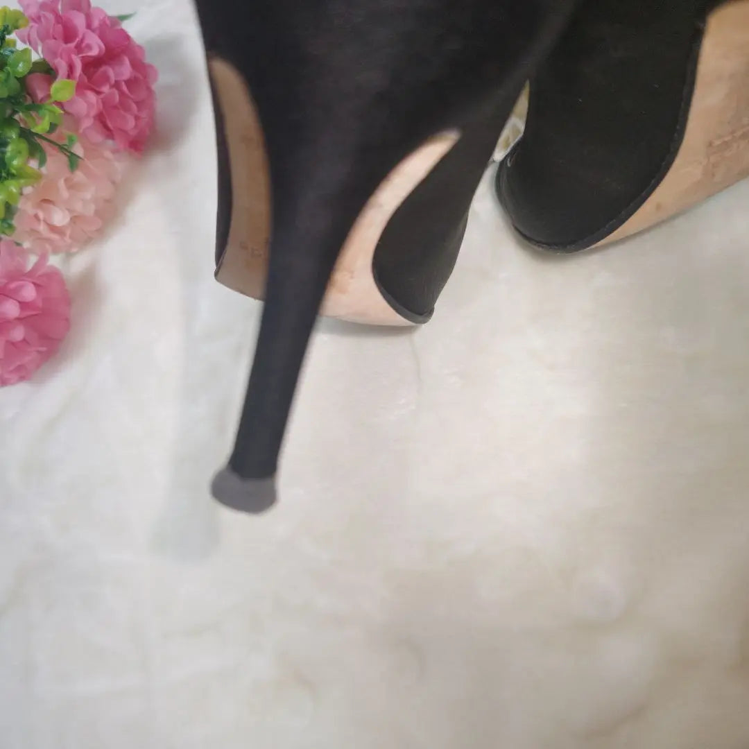 [Stylish☆Cute☆kate Spade] Black White Flower Pumps Size 6