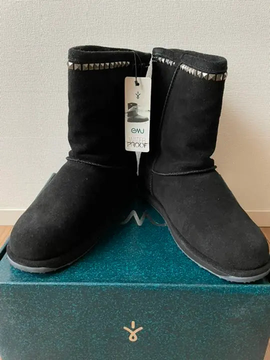 B00551 AKM×emu "PATERSON LO" collaboration sheepskin boots