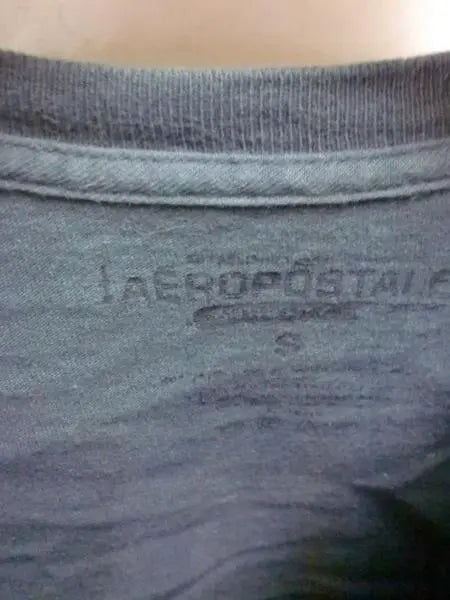 Profile must read AEROPOSTALE Gray T-shirt USA Vintage Clothing Brand Good Condition S