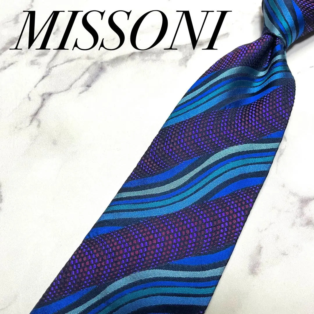 2446 Missoni tie pattern wave pattern