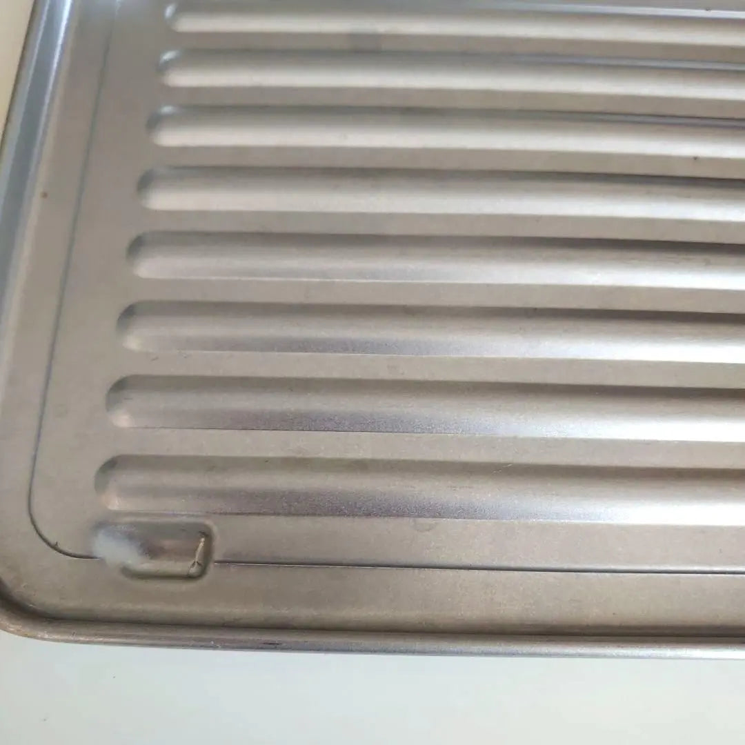 Toaster oven, used table tray, top plate