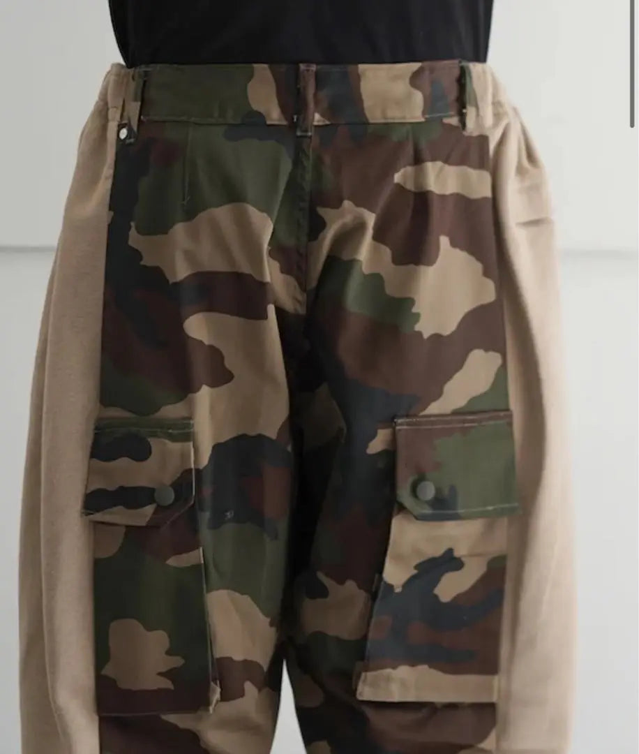 BENDICIÓN SOBRE EL CAMUFLAJE PARA JOGGING ARENA×CAMO