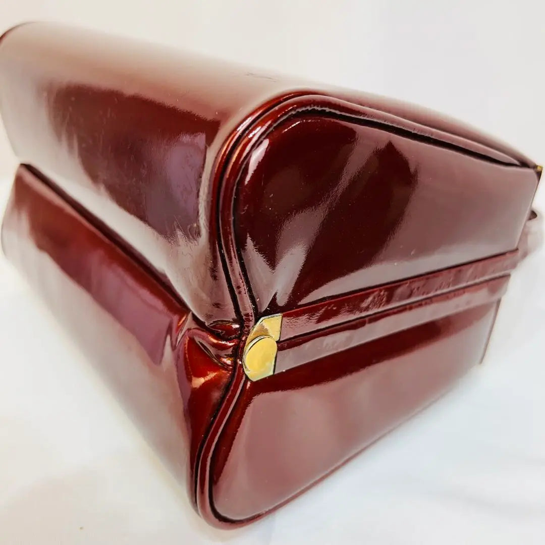 Enamel deep red box-shaped handbag Showa retro