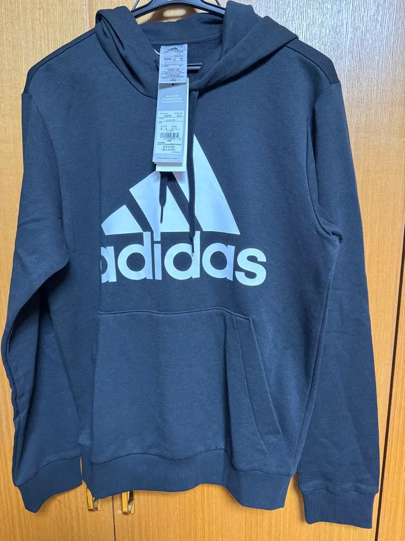 adidas hoodie size M black