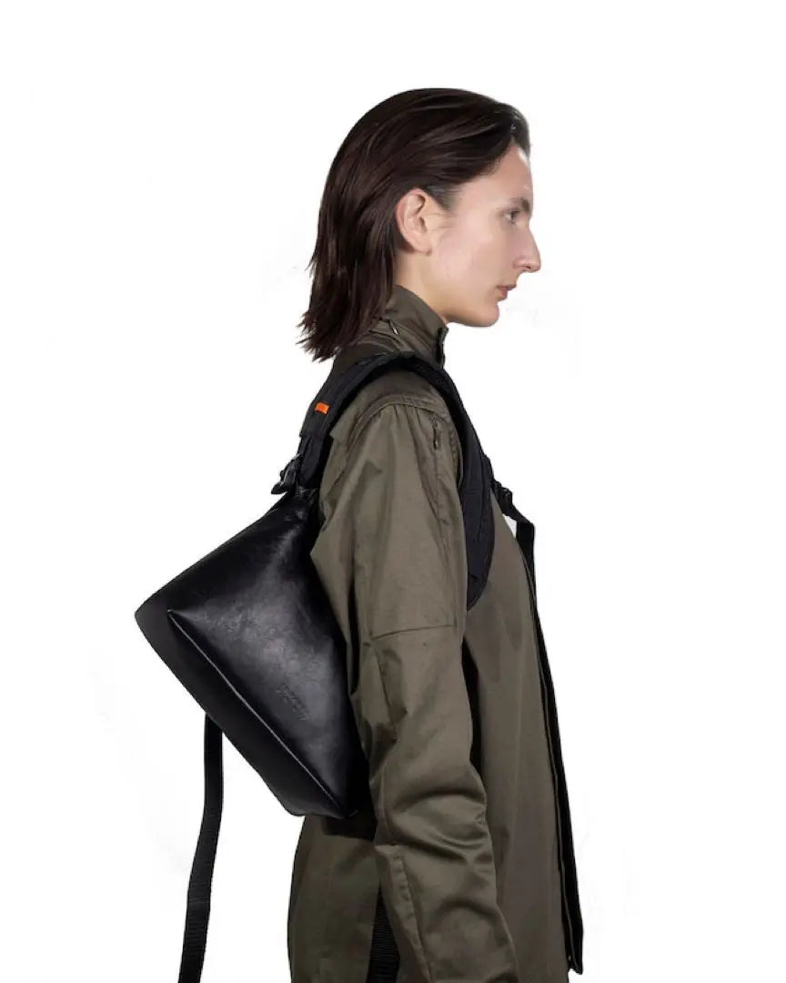 JOHANNA PARV sporty body bag leather