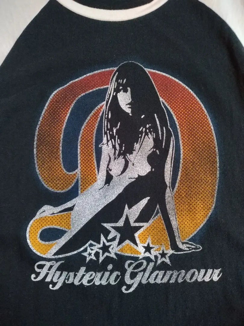 HYSTERIC GLAMOUR 3/4 sleeve raglan cut and sew worn by Sakurai Kazutoshi