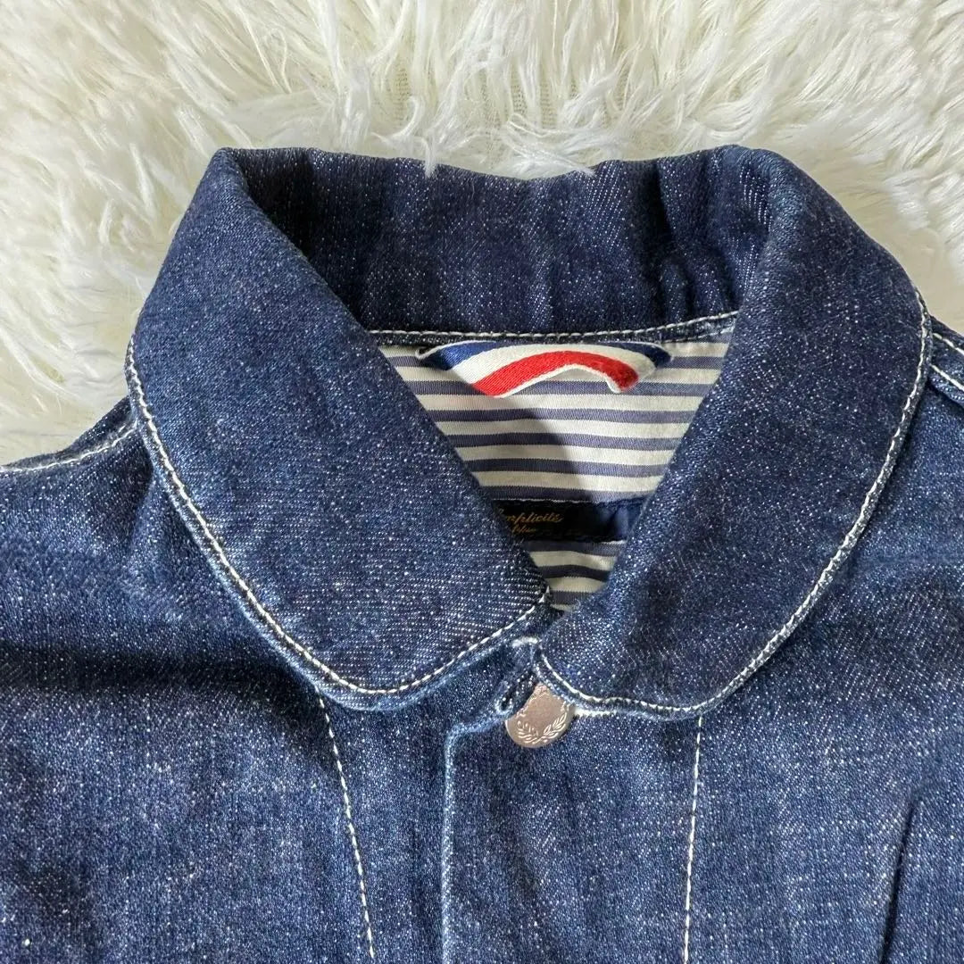 limhlicite jean jacket, denim, button engraved, both chest pockets, rear hem buttons