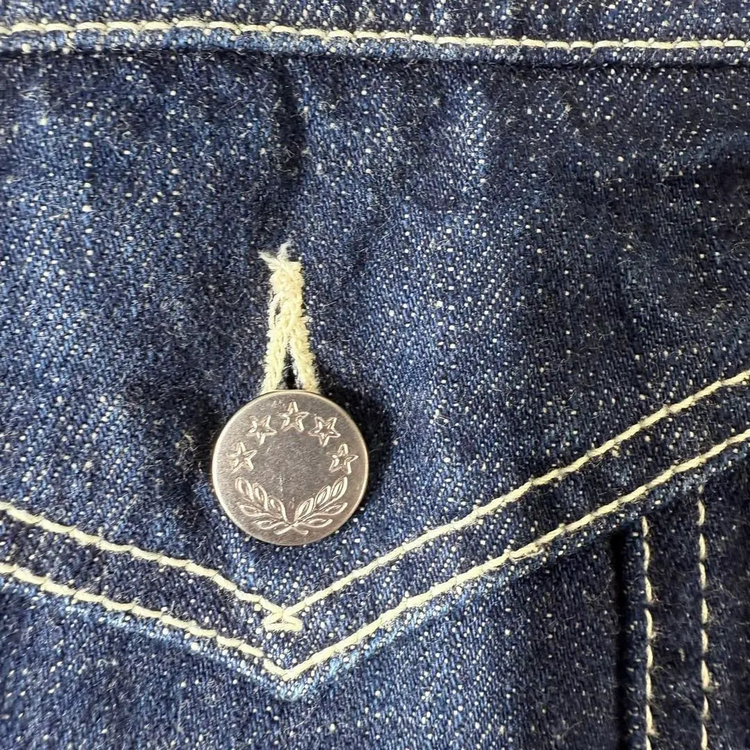 limhlicite jean jacket, denim, button engraved, both chest pockets, rear hem buttons