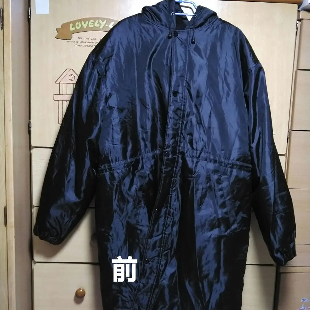 Bench coat with black hooded body width 64cm