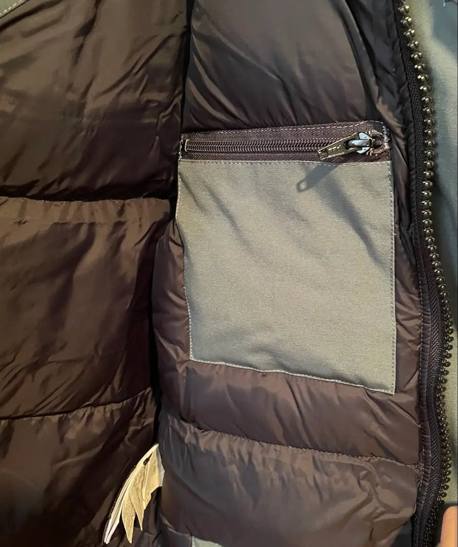 [Good condition] Canada Goose Jasper Men's S size Down Jacket Khaki | 【美品】カナダグース　ジャスパー　メンズ　Sサイズ　ダウンジャケット　カーキ