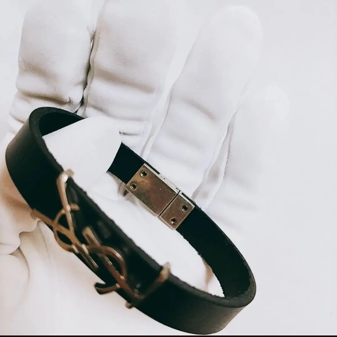 SAINT LAURENT Black leather belt with YSL logo