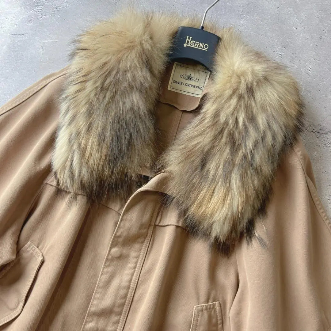 Beautiful condition Grace Continental Real Fur Poncho Style Mod Coat 36 S