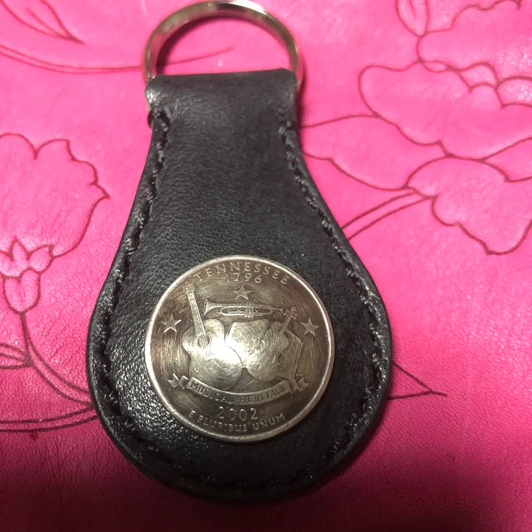 Tennessee 2002 Coin Keychain