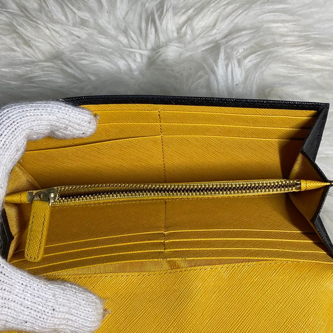 Good condition agnes b. Agnes b. long wallet leather black x yellow