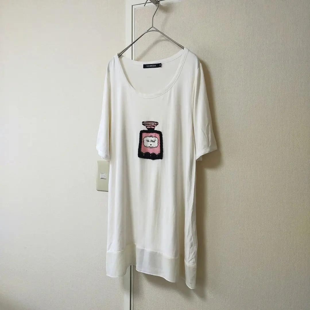 VIA MODA Camiseta Race Bijou Perfume Blanco M | VIA MODA レース ビジュー Tシャツ ホワイト パフューム M