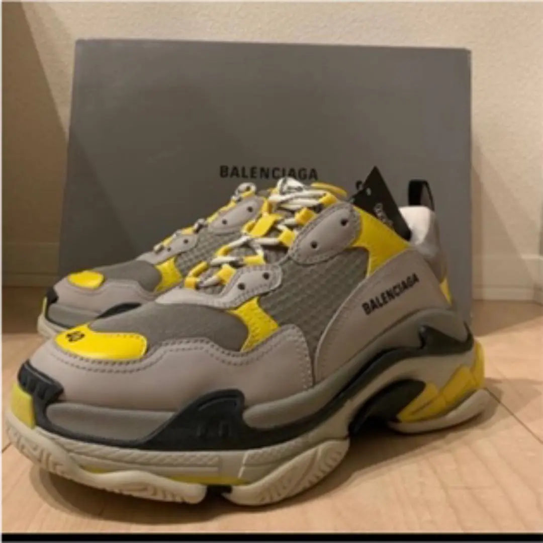 Valenciaga Triple S 40 Seguramente todos los accesorios originales están disponibles | バレンシアガ トリプルS 40 確実正規品 付属品全てあり