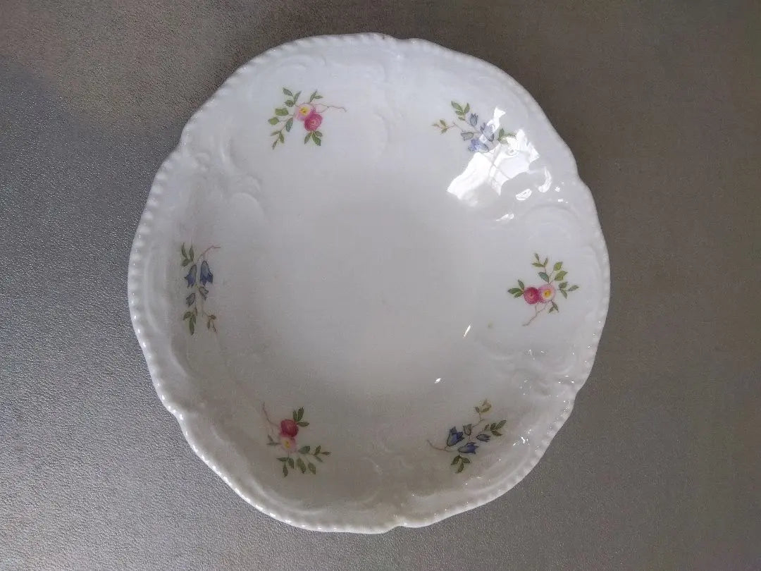 Juego de vajilla de cerámica con motivos florales de ROSENTHAL