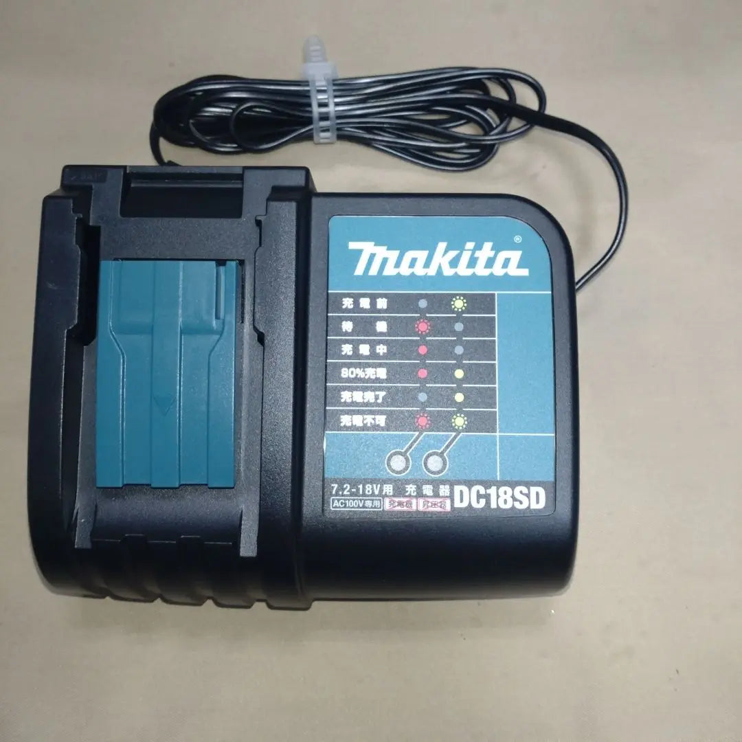 Cargador de impacto Makita TD161D de 14,4 V sin usar, juego completo