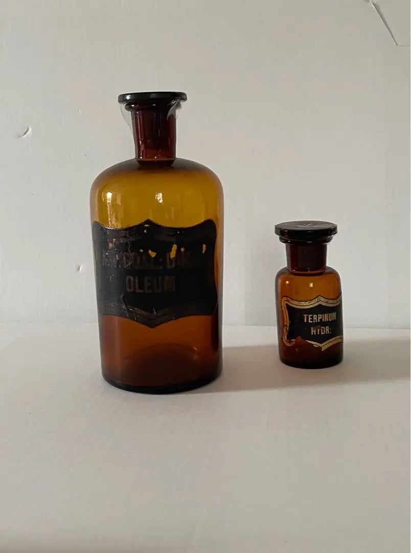 [Sold out SALE] [Genuine] Antique medicine bottle, glass bottle, purchased in Paris, super rare genuine article