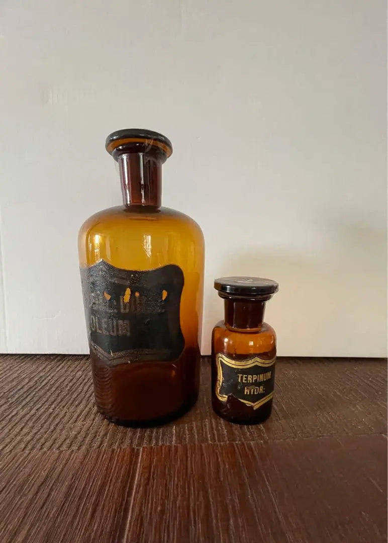 [VENTA AGOTADA] [Auténtico] Frasco de medicina antiguo, frasco de vidrio, comprado en París, artículo genuino súper raro