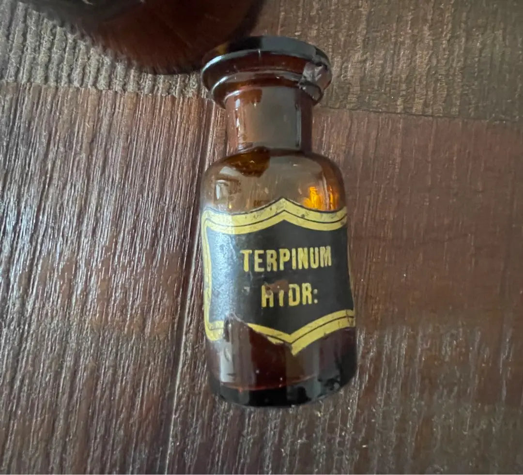 [Sold out SALE] [Genuine] Antique medicine bottle, glass bottle, purchased in Paris, super rare genuine article