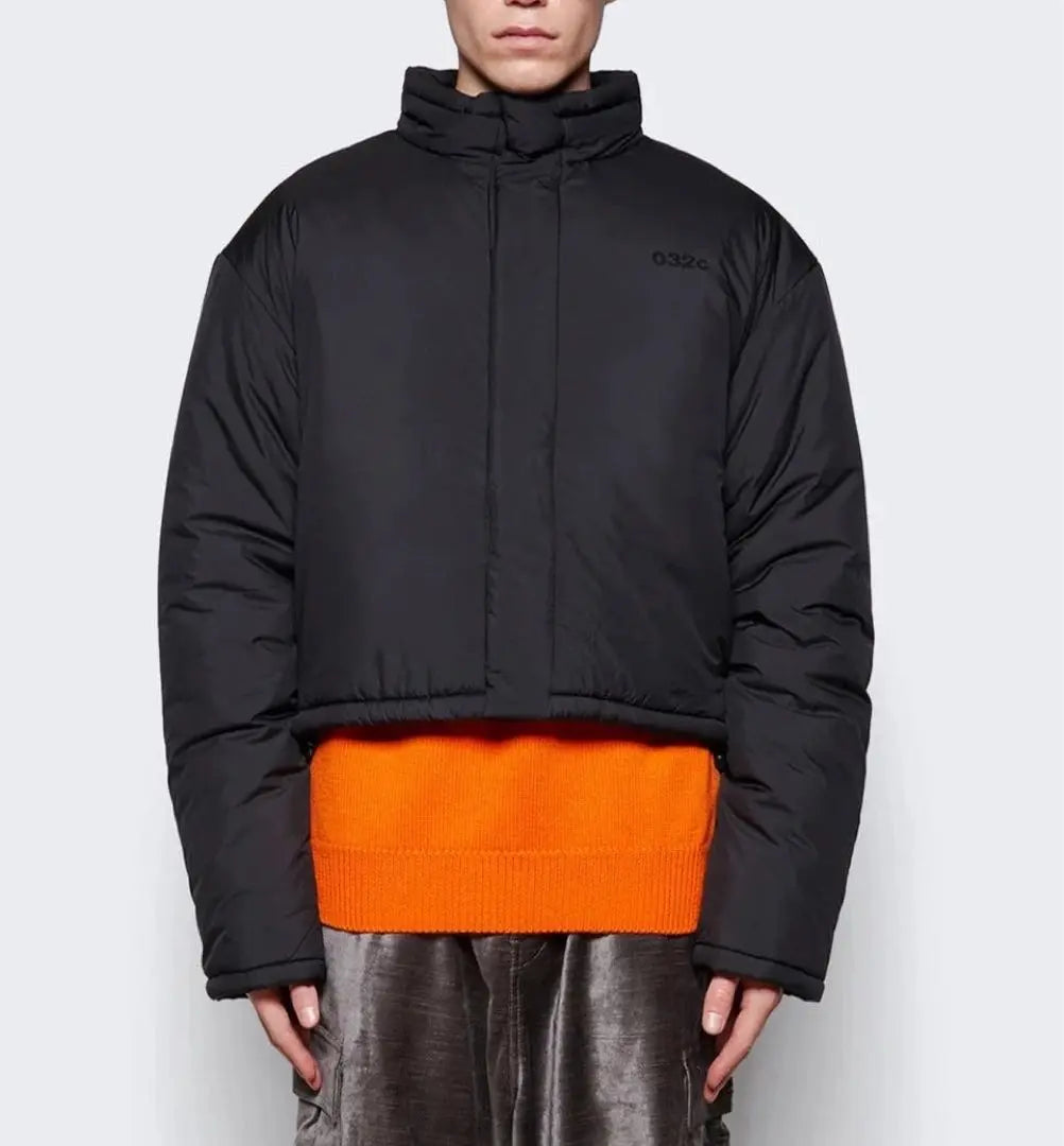 032c ''TEAM'' TAG CROPPED PUFFER JACKET