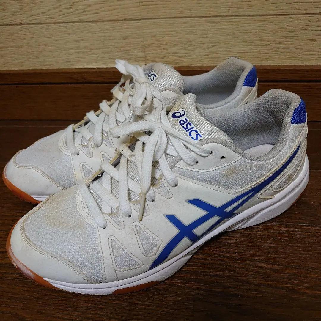 asics white/blue gym shoes