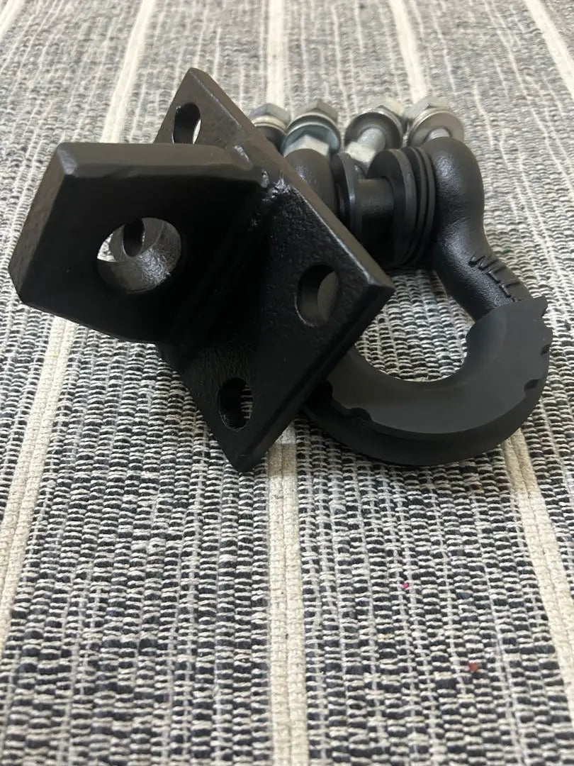 Land Cruiser 70.78.80 tow hook with towing shackle, with bolt