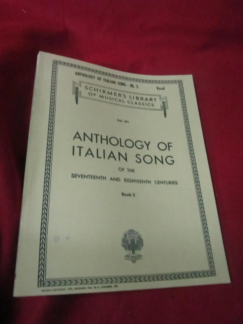 Foreign sheet music vocals 17th-18th century Italian songs anthology with piano accompaniment