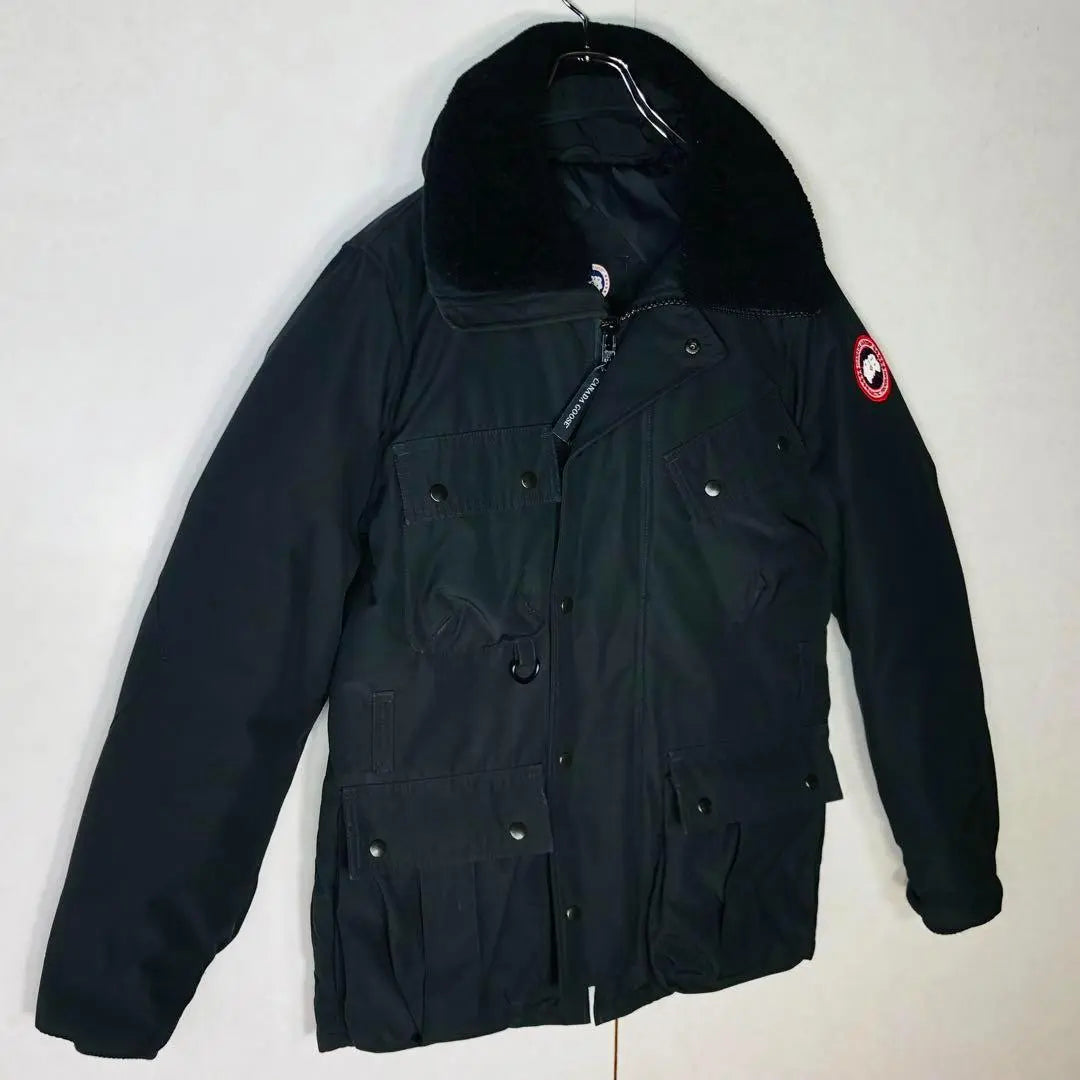 [Good condition] Canada Goose Down Jacket, M Size, Black 4080M