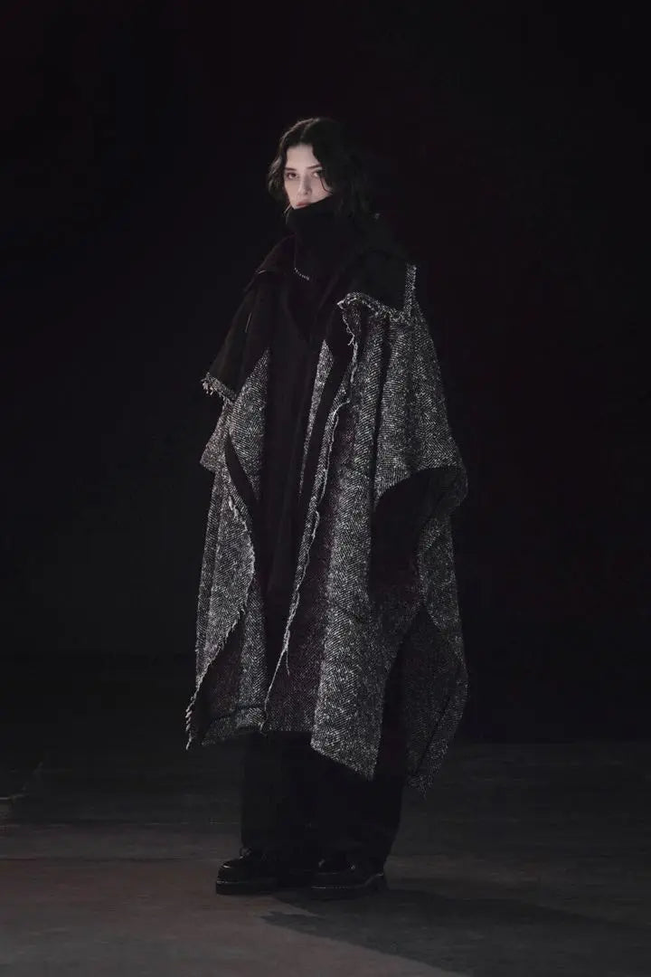 2022AW Yoji Yamamoto Wise Y's deformed Asymmetry Poncho Cortois