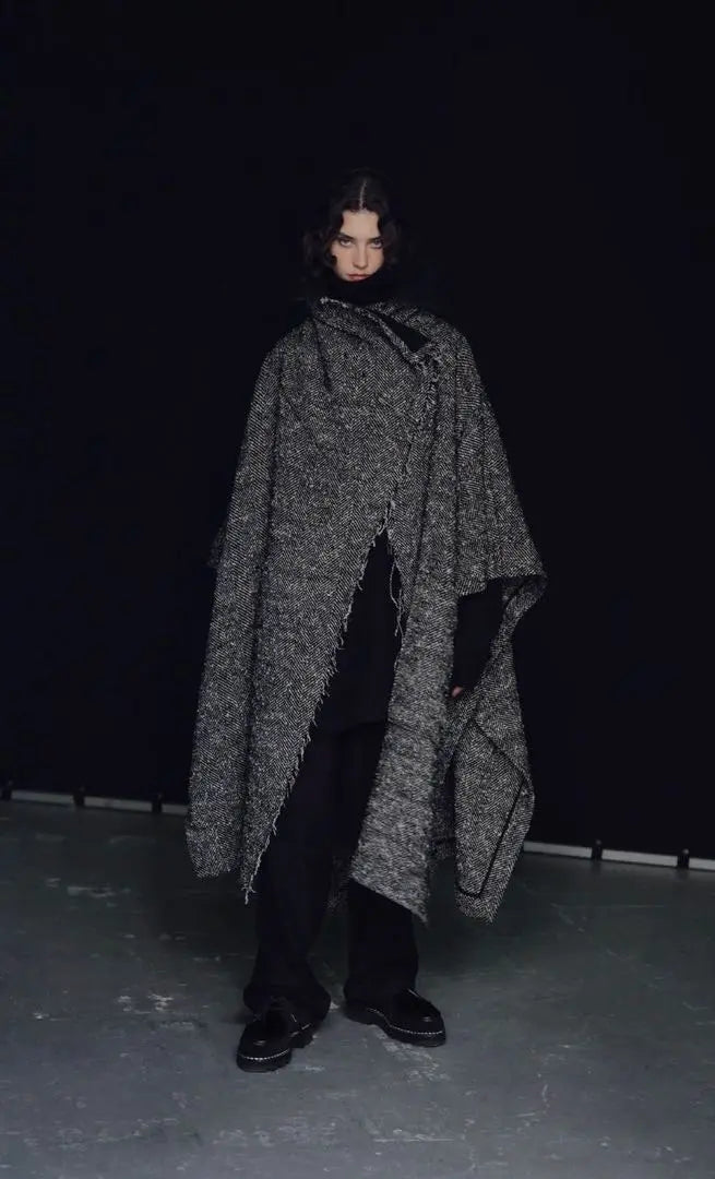 2022AW Yoji Yamamoto Wise Y's deformed Asymmetry Poncho Cortois