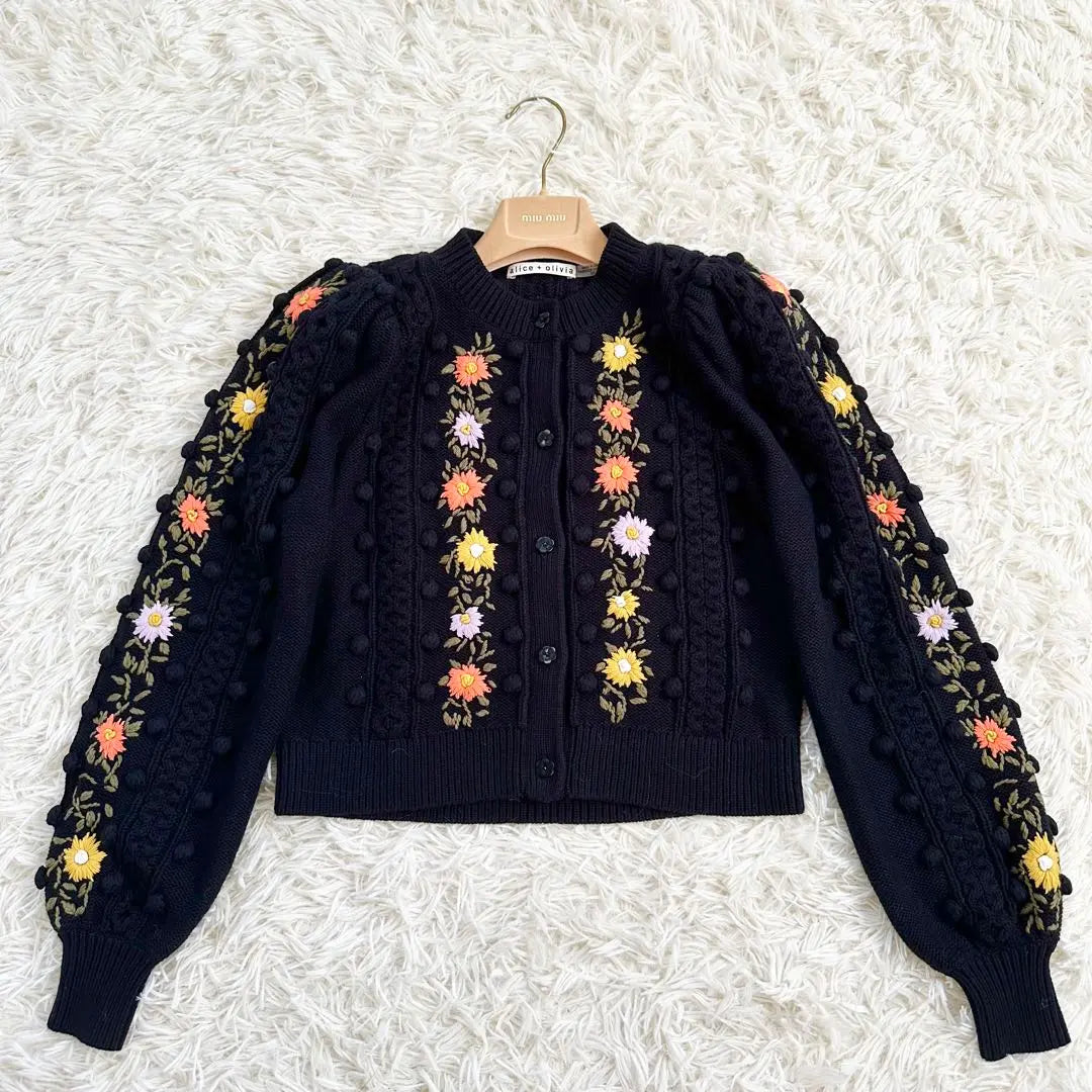 [Wearing 3 times for a short time] Alice and Olivia Embroidered Popcorn Knit Cardigan