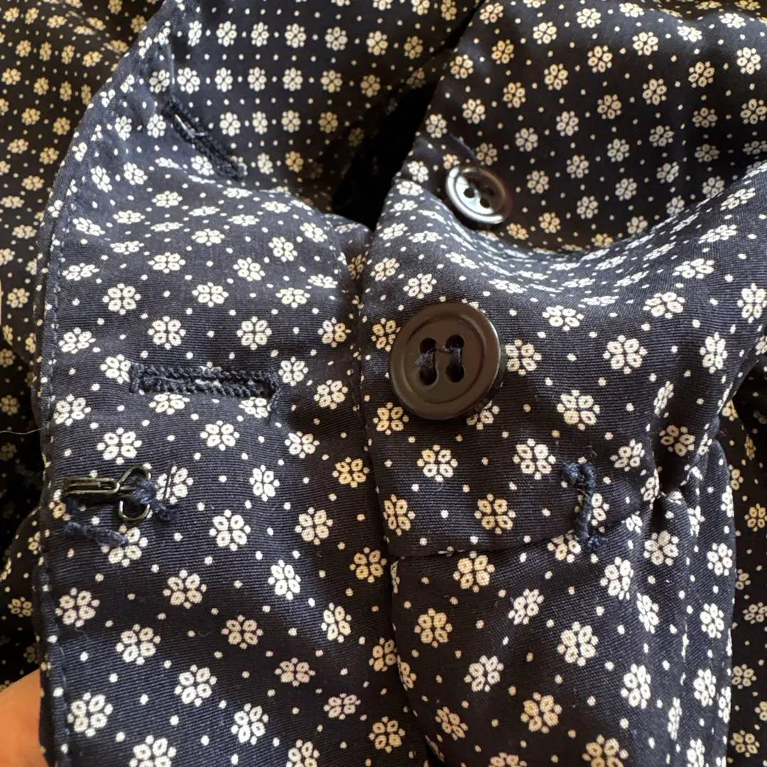 Camisa de manga corta con estampado floral pequeño de TALBOTS, falda acampanada de una pieza, talla 6, color negro