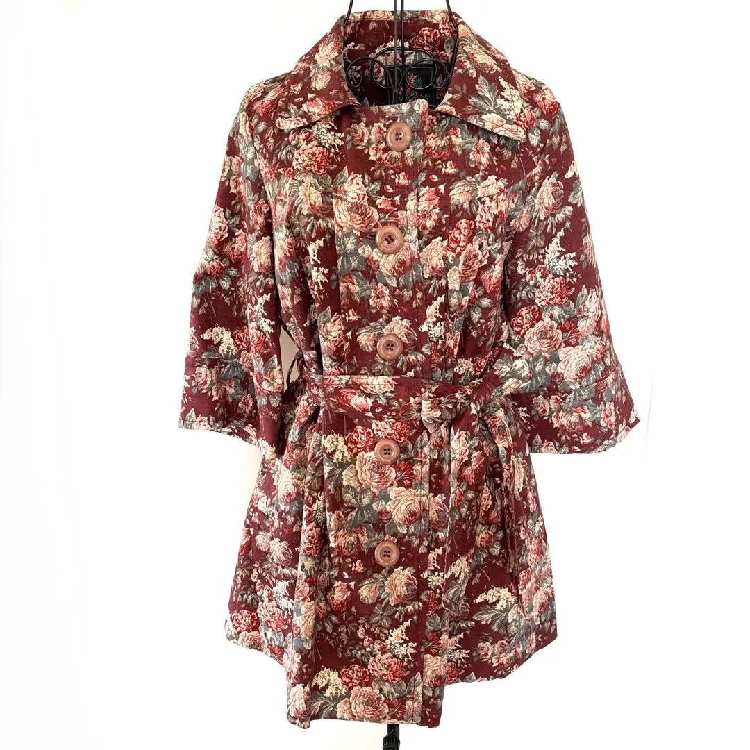 Painting flowers, gobelin pattern, all-flower pattern, trench coat, pleated, large button, rose