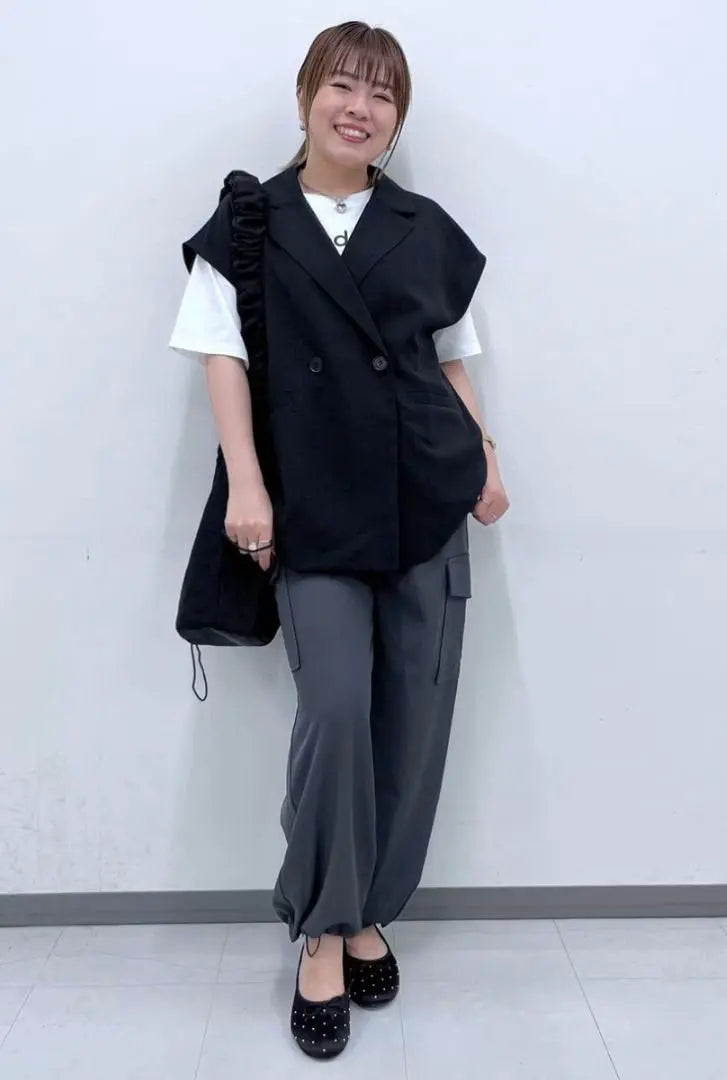 《LOWRYS FARM》Stylishly designed cargo pants