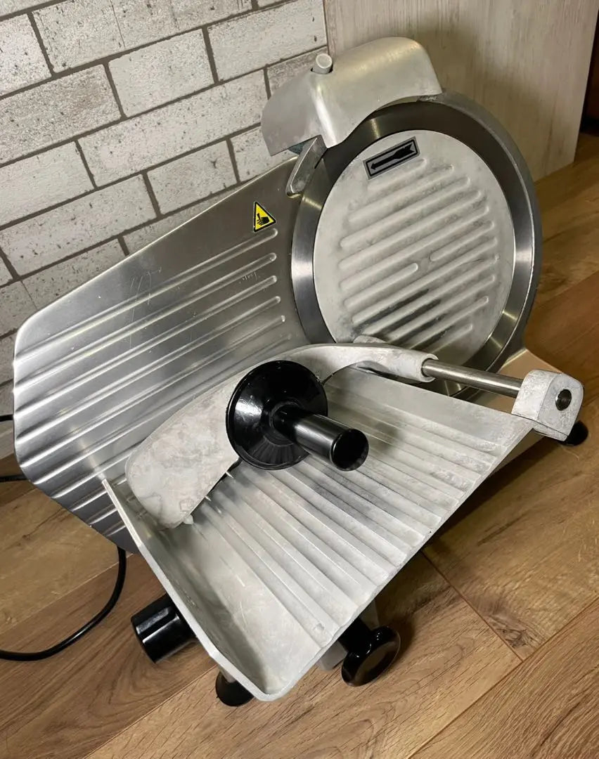 Meat slicer PRO-250YS-B1 | ミートスライサー PRO-250YS-B1