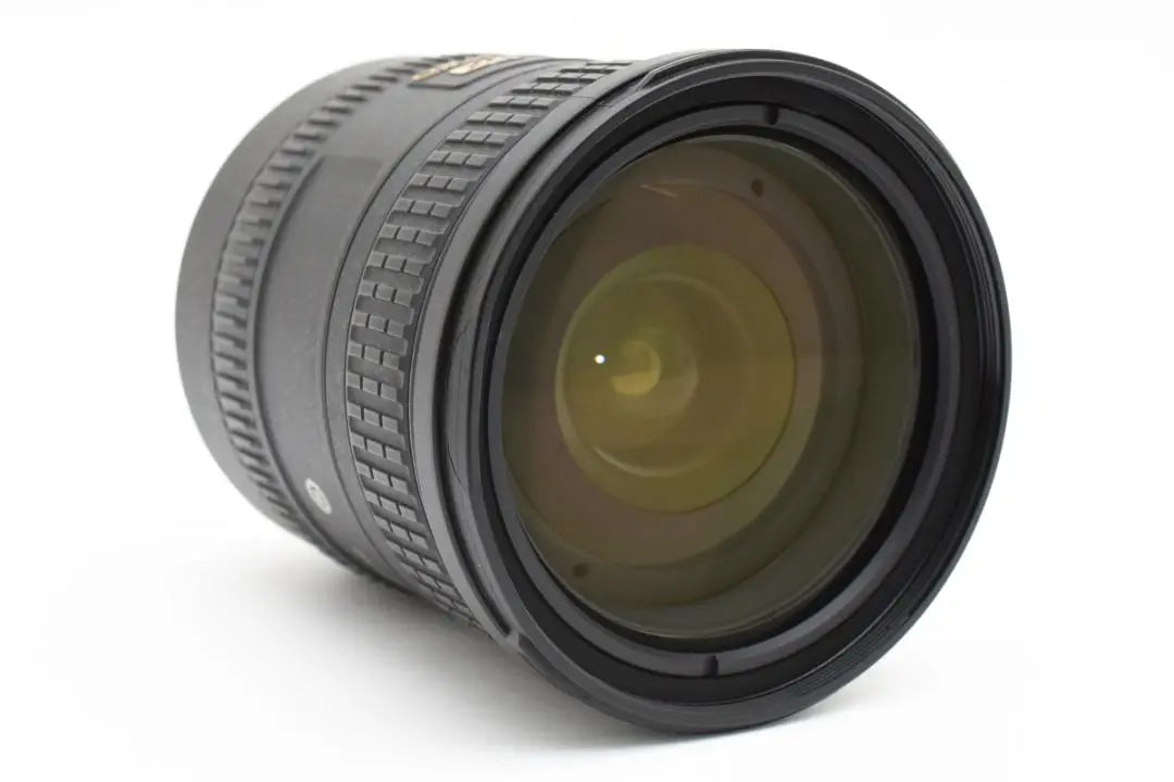 High magnification lens that can take photos both close and far⭐️AF-S 18-200mm f3.5-5.6