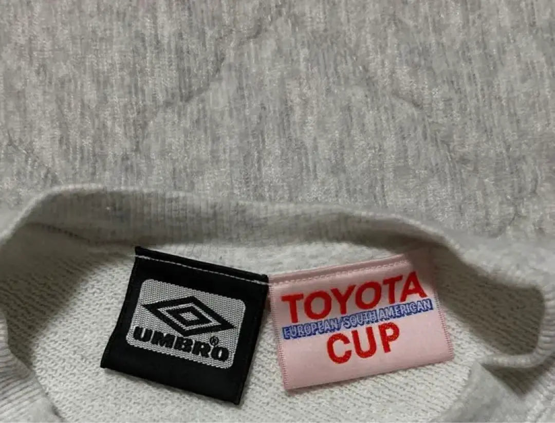 Sudadera de la Copa Toyota de UMBRO de los años 00