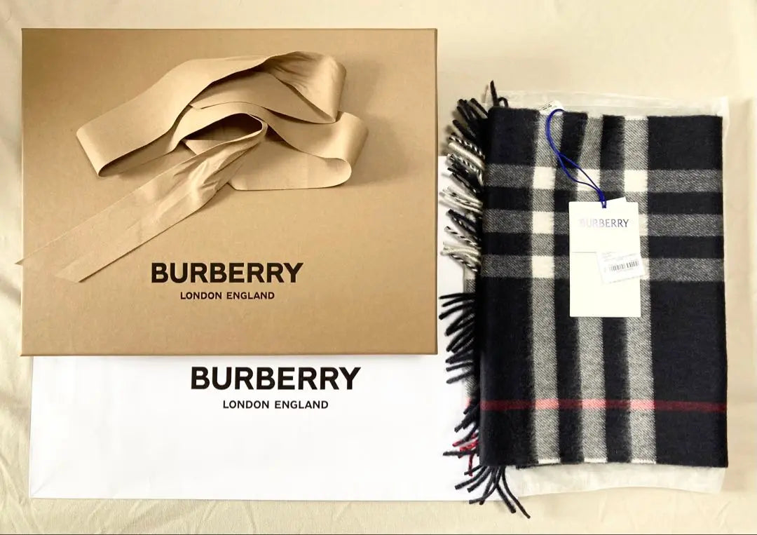 [New] BURBERRY Burberry cashmere muffler | 【新品】Burberry バーバリー カシミヤマフラー