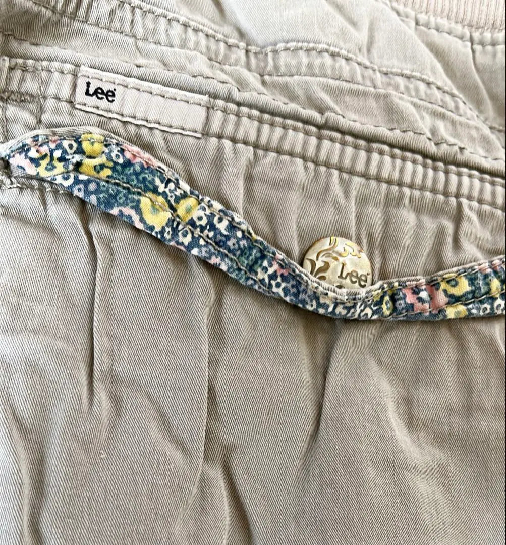 Lee Casual Pants Small Floral Pocket Gray Beige 7/4 Length